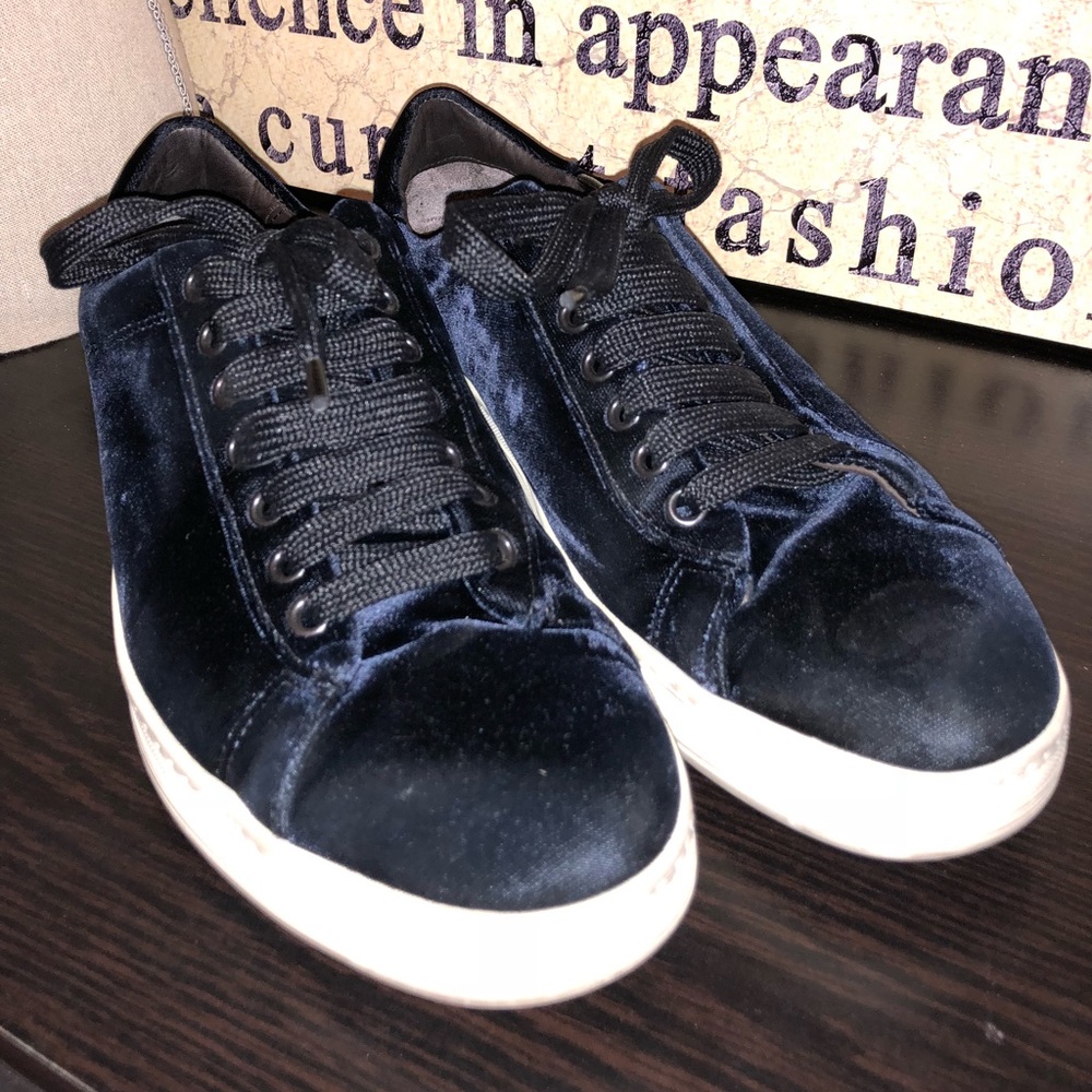 Tom Ford Sneakers (Navy Blue Velvet) - Picture 2 of 3